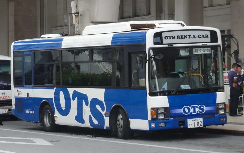 沖縄のレンタカー送迎バス · 2012