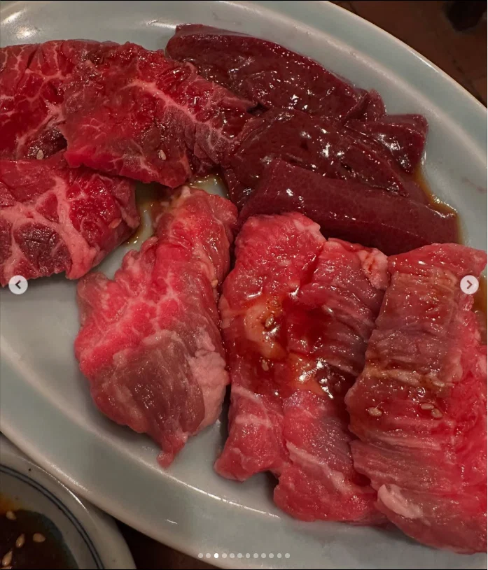 お腹いっぱい食べて、帰りは電車へ — ハルルの写真