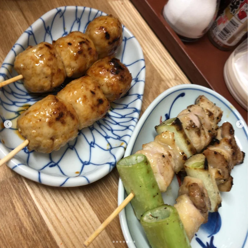 Different skewers on the table — Haruru’s photograph