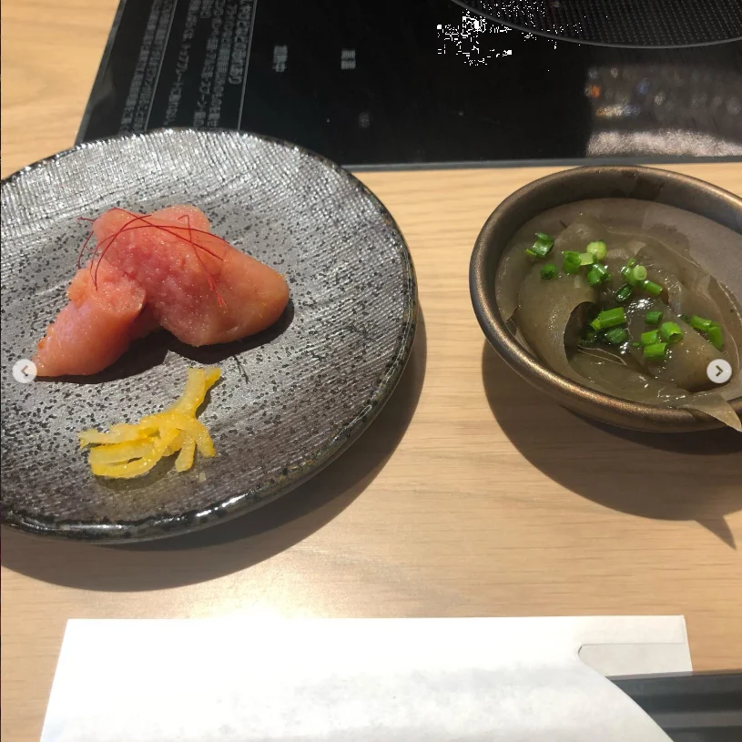食卓に残った小さな眺め — ハルルの写真