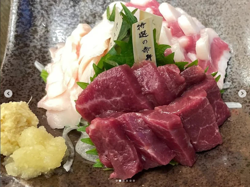 料理と、昭和レトロな雰囲気 — ハルルの写真