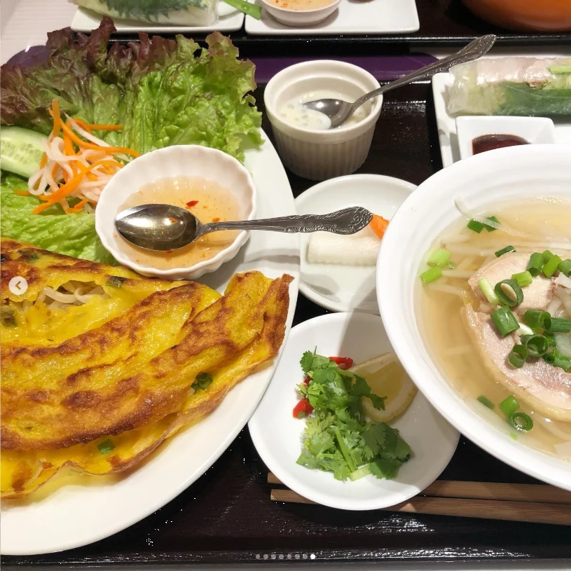 A Vietnamese-food lunch too — Haruru’s photograph