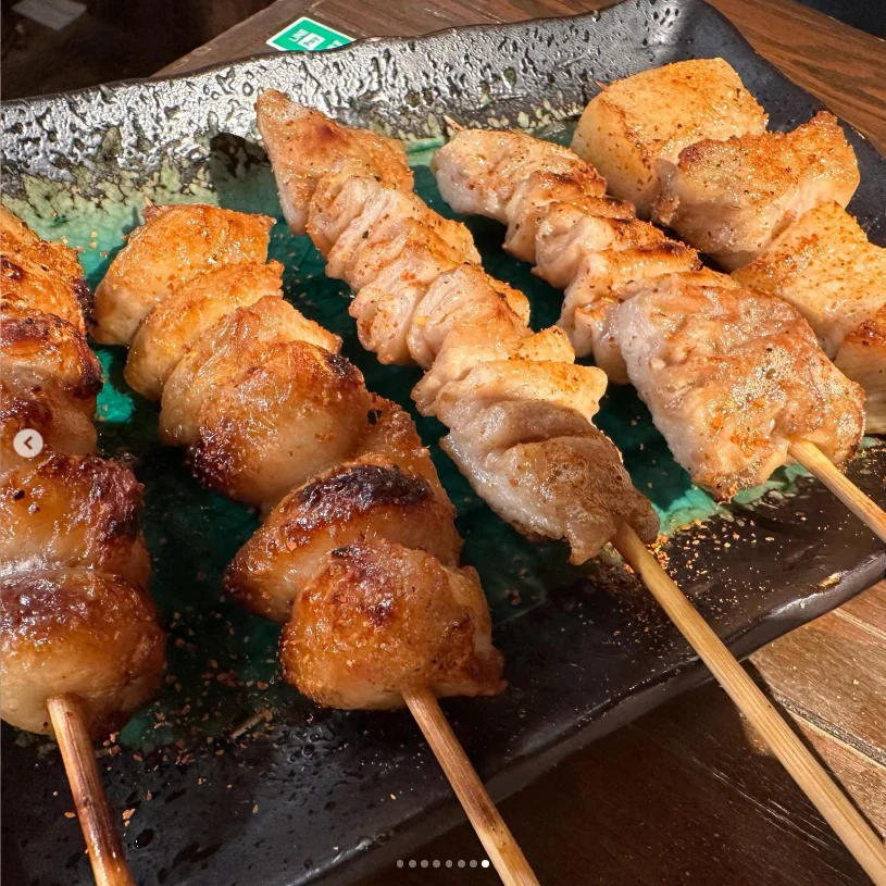 料理と接客、昭和を感じる雰囲気 — ハルルの写真