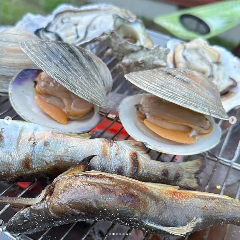 夕方から、海鮮焼きを楽しんで — ハルルの写真
