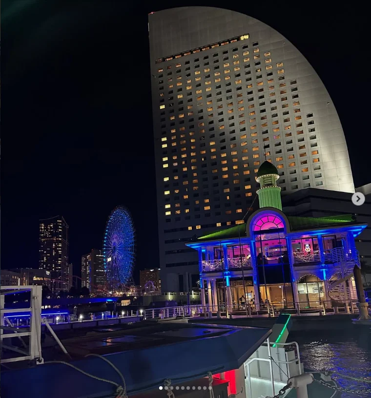 写真に残した、夜景と緑の水しぶき — ハルルの写真