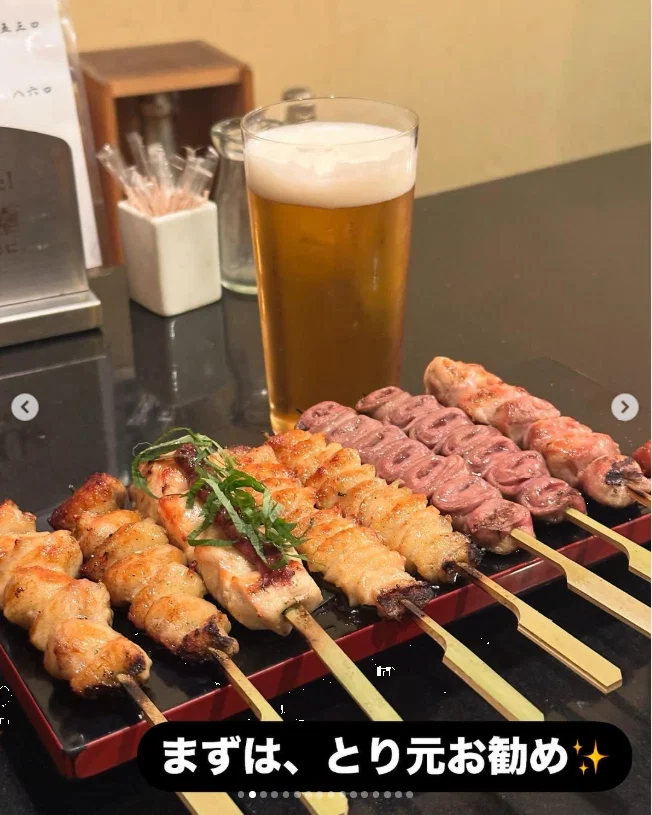 低い入口をくぐって、とり元へ — ハルルの写真