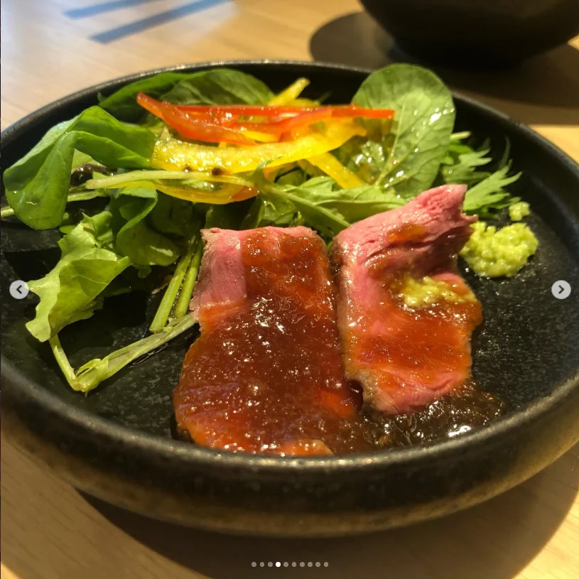 食卓に残った小さな眺め — ハルルの写真