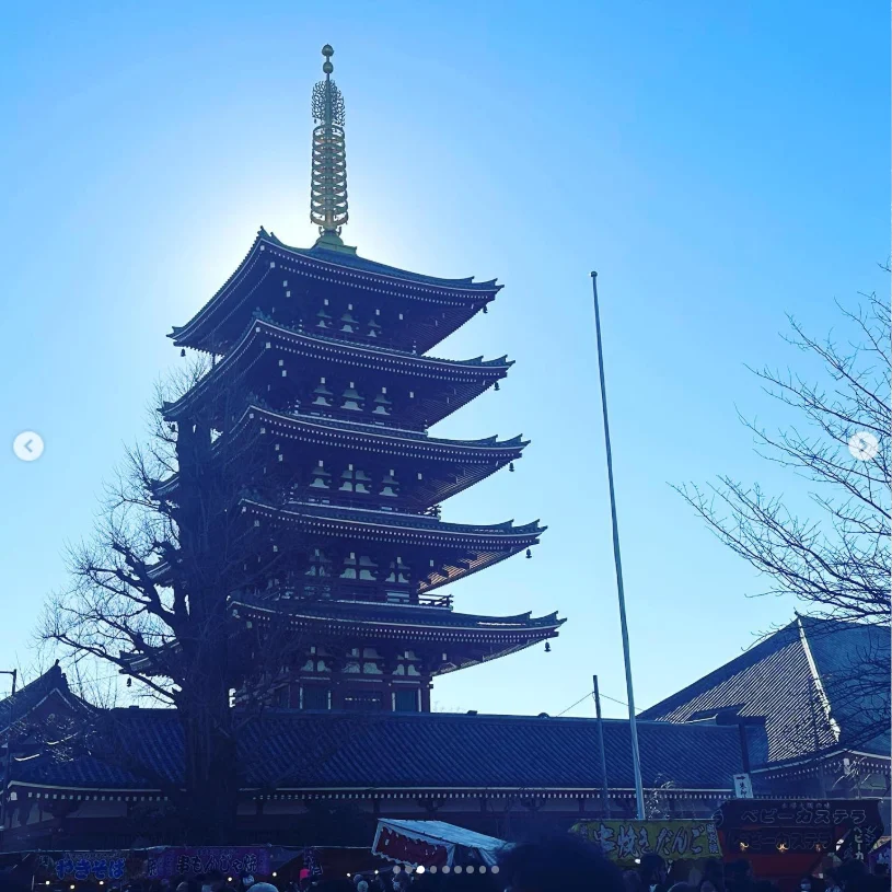 A blue-sky New Year visit to Asakusa — Haruru’s photograph