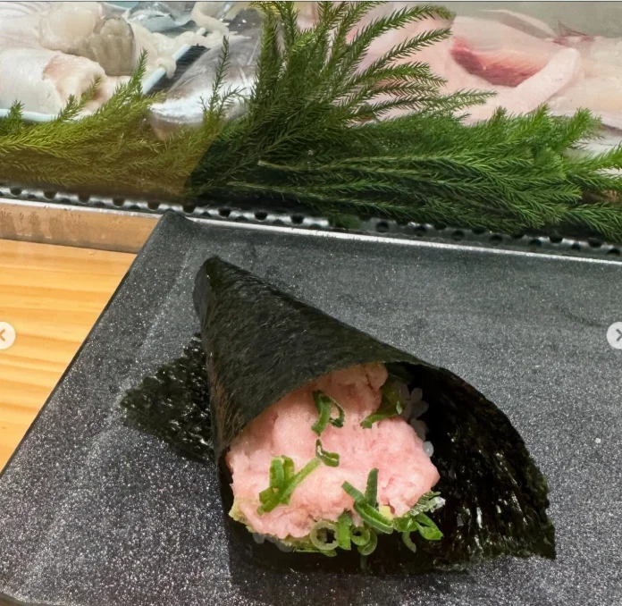 隔了几年,再到美登利寿司本店 — Haruru 的照片