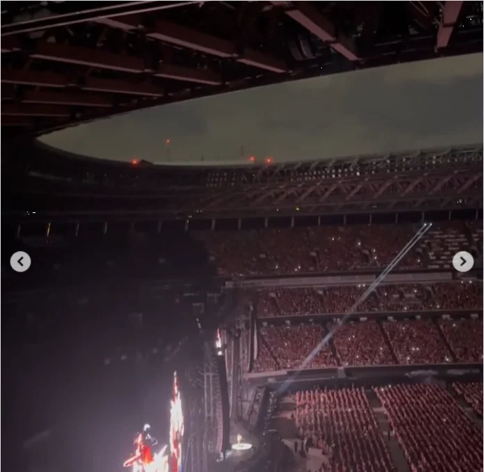 Enjoying the atmosphere despite a limited view — Haruru’s photograph
