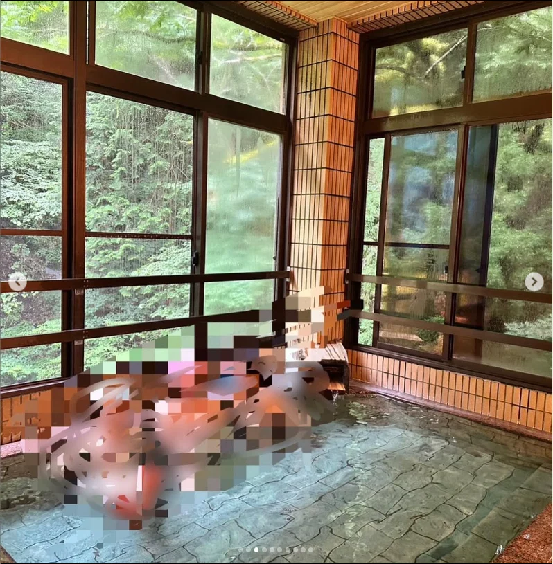 A quiet bath before the walk — Haruru’s photograph
