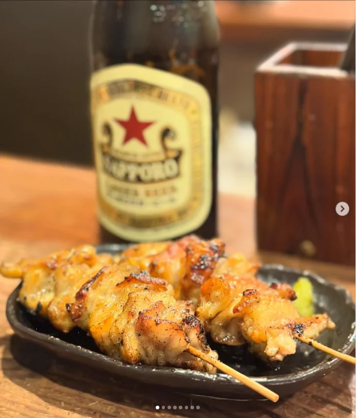 三本で満腹になるほどの焼き鳥 — ハルルの写真