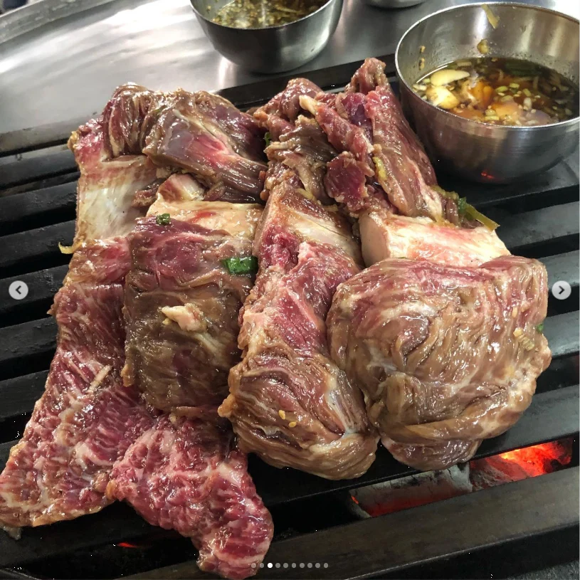 Returning for grilled food — Haruru’s photograph