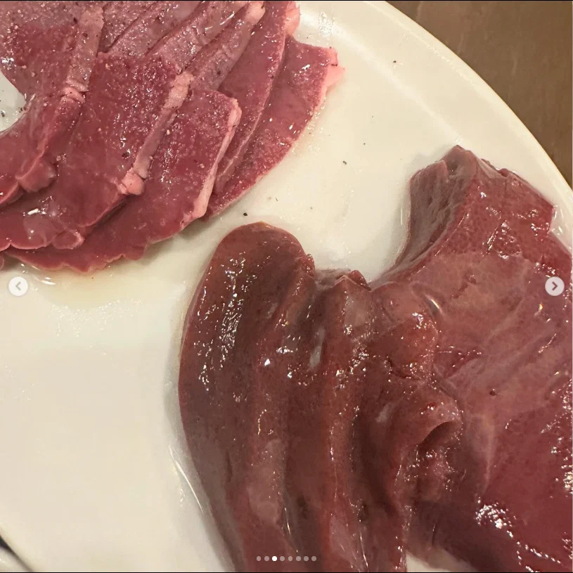 A meal that kept her attention at the table — Haruru’s photograph
