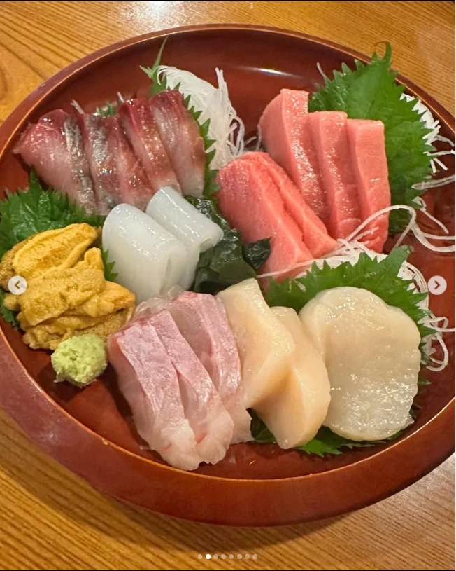 Sashimi to start, with more dishes to follow — Haruru’s photograph