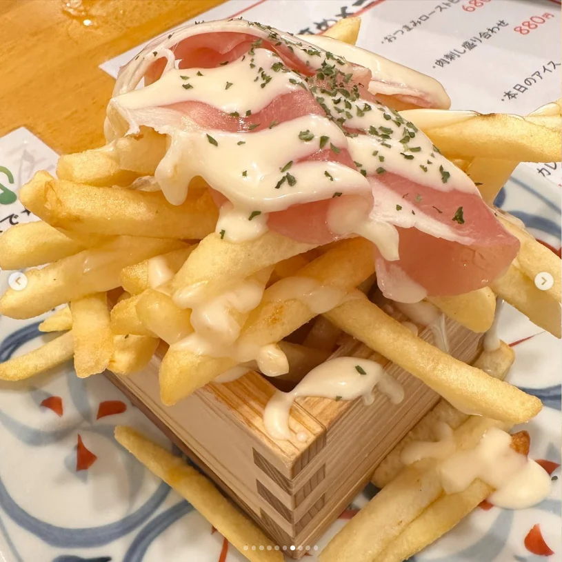 A familiar order, followed by cake — Haruru’s photograph