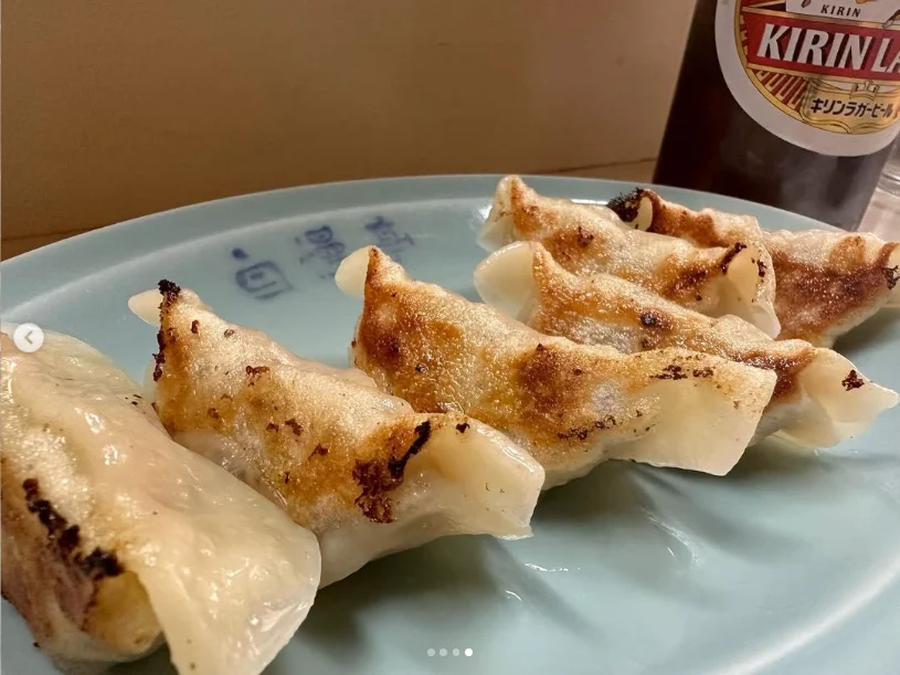 Different reactions to the moyashi soba and gyoza — Haruru’s photograph