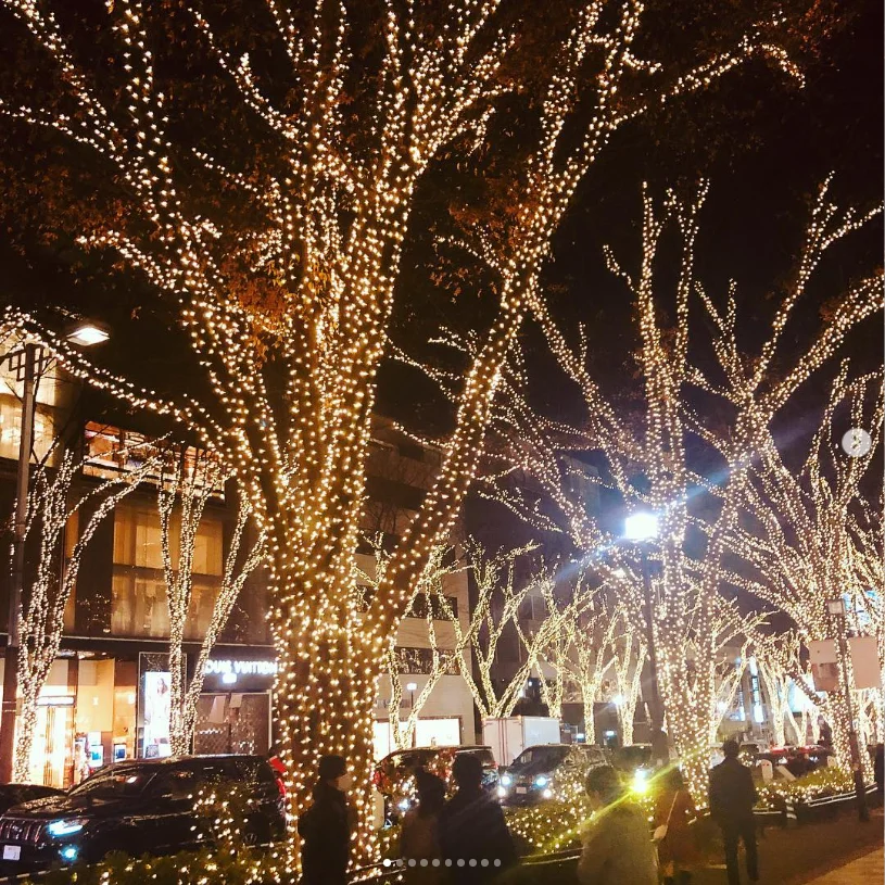 表参道的灯饰,和走往原宿的路 — Haruru 的照片