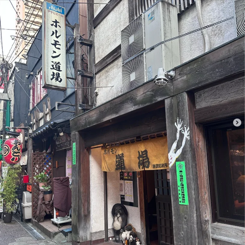 Finding the restaurant open on her return — Haruru’s photograph