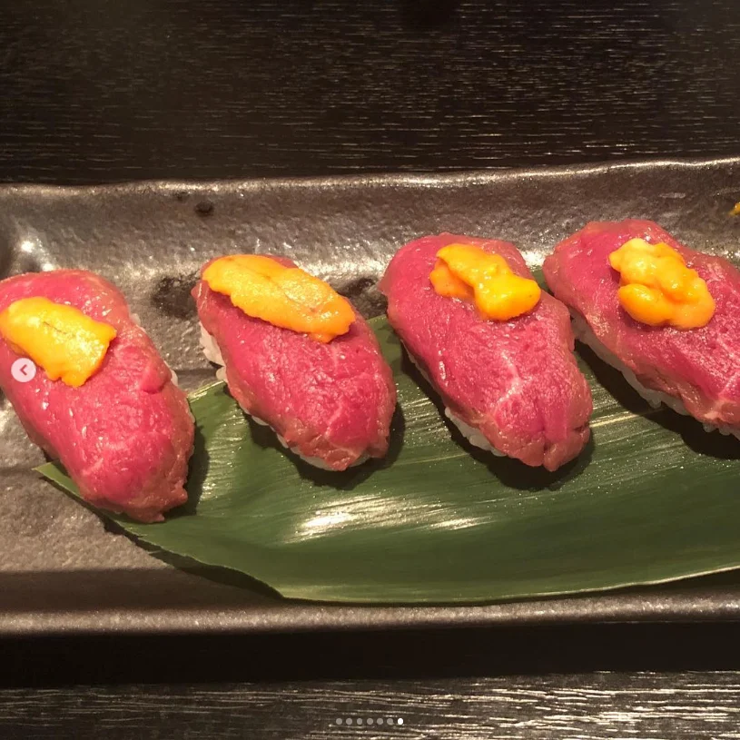 いろいろな料理を楽しむ夕食 — ハルルの写真
