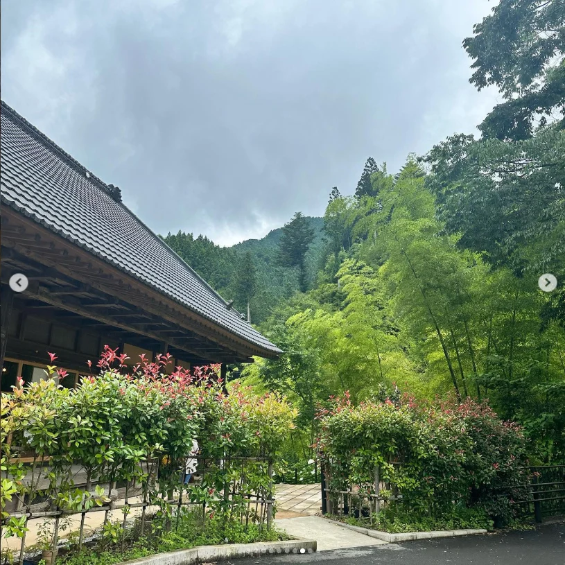 Enjoying the atmosphere of an old-house cafe — Haruru’s photograph
