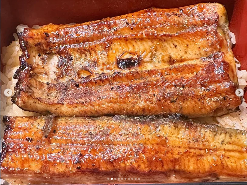 お昼は、うなぎから — ハルルの写真