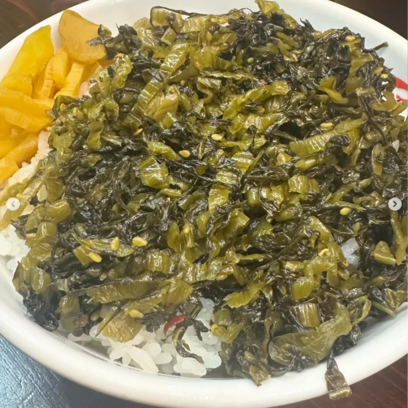 Finishing the takana rice with ramen soup — Haruru’s photograph