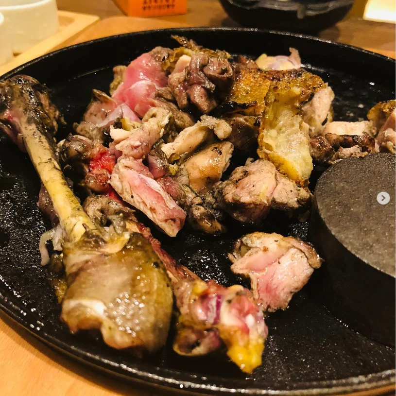 Charcoal-grilled chicken and fried liver — Haruru’s photograph
