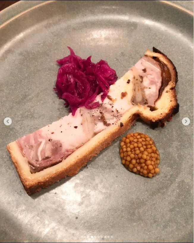 Enjoying each dish of the course — Haruru’s photograph