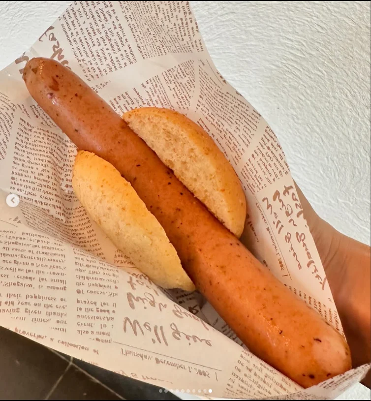 Fried bread and a farm visit the next day — Haruru’s photograph