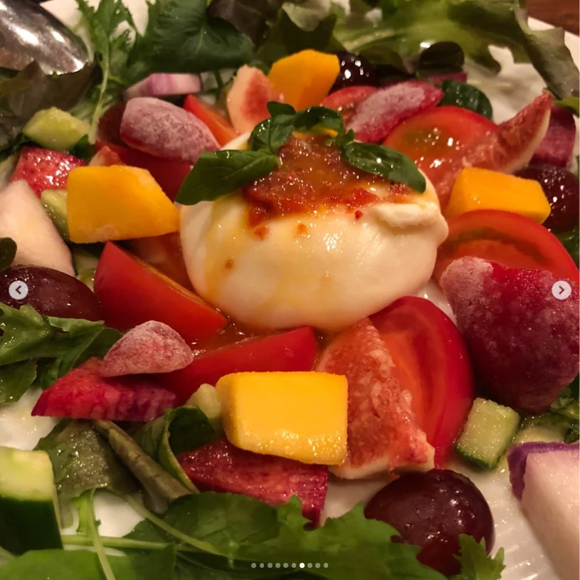 Enjoying every dish — Haruru’s photograph