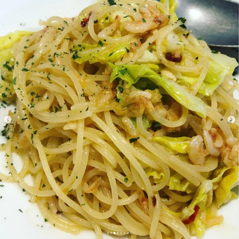 Sakura-shrimp pasta and tea chiffon cake — Haruru’s photograph