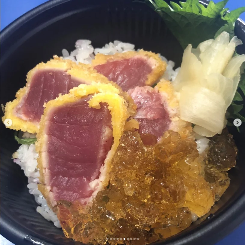 Starting with rice bowls and filling up early — Haruru’s photograph