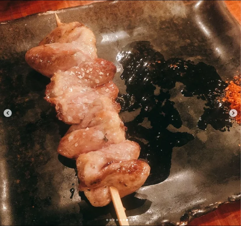 きのこのアヒージョと、いろいろな焼き鳥 — ハルルの写真