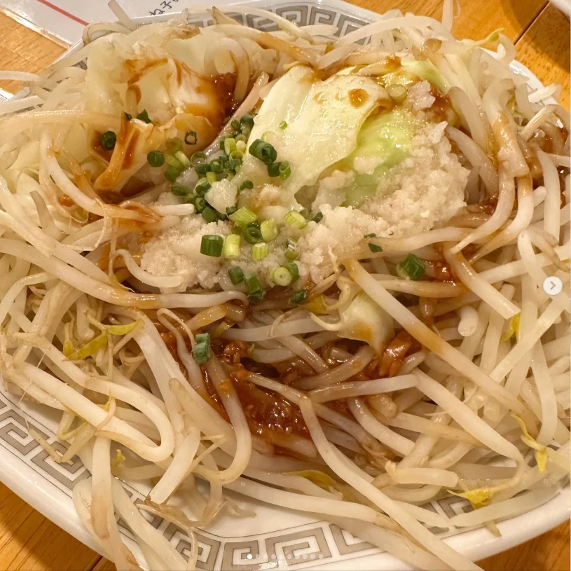 A familiar order, followed by cake — Haruru’s photograph