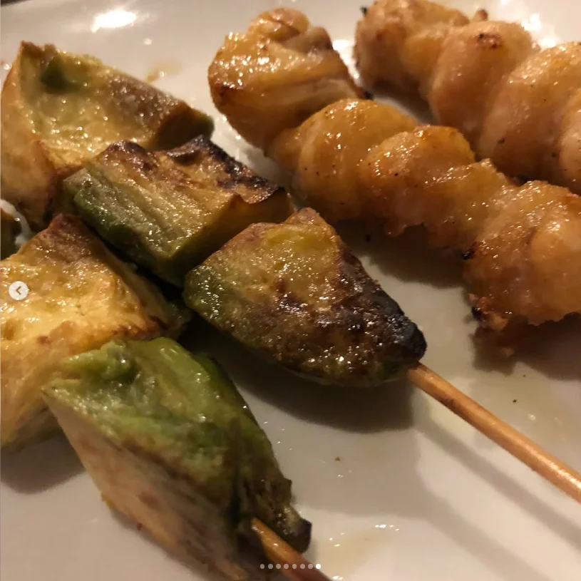 あみレバー、ぼんじり、アボカド焼き — ハルルの写真