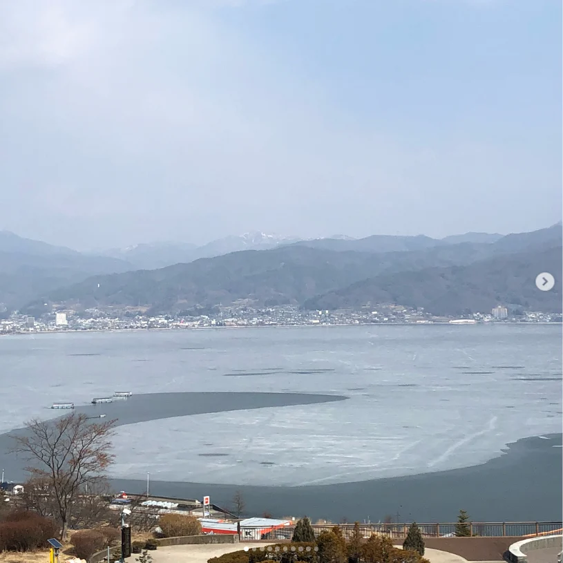 Lake Suwa, with a little ice — Haruru’s photograph