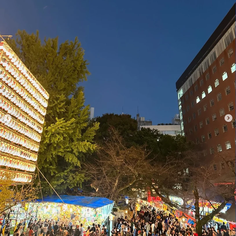 A busy festival evening in Shinjuku — Haruru’s photograph