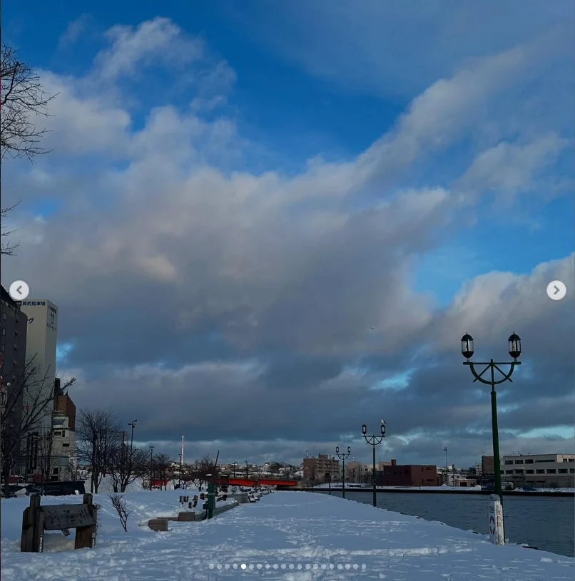 Walking off lunch beside the Kushiro River — Haruru’s photograph