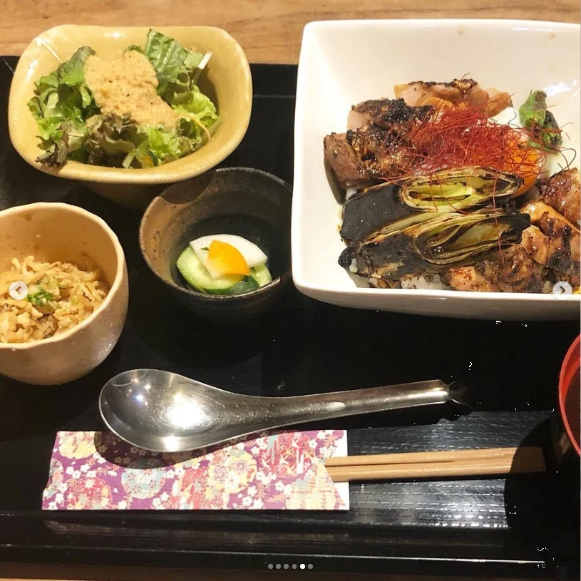 Charcoal-grilled flavour, and ramen for another visit — Haruru’s photograph