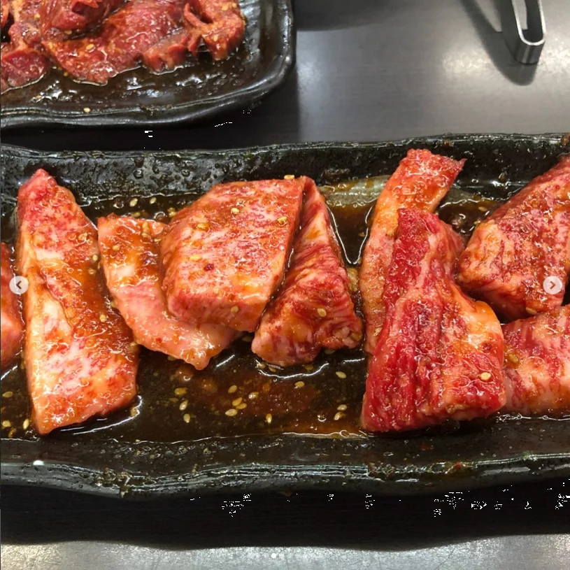 Her usual yakiniku restaurant that evening — Haruru’s photograph