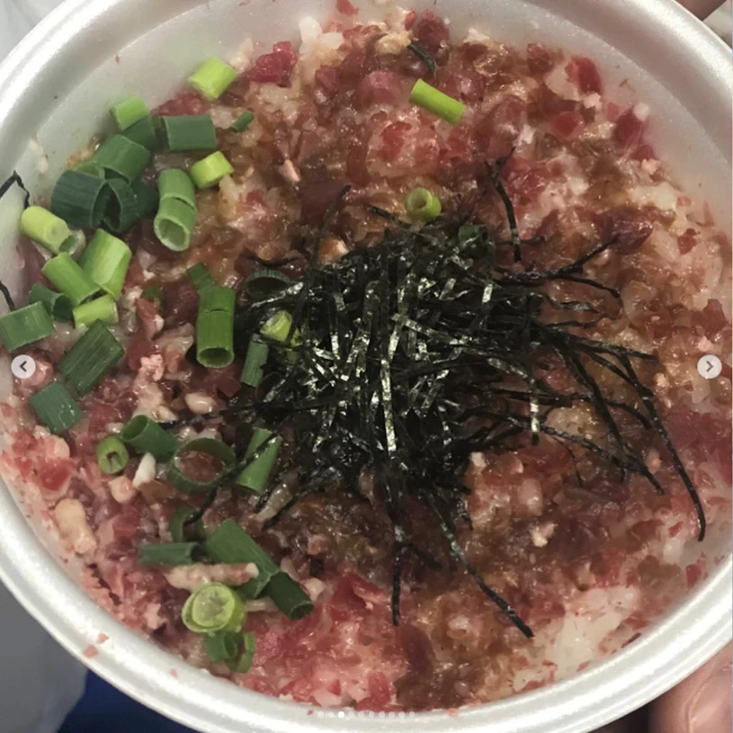 Starting with rice bowls and filling up early — Haruru’s photograph