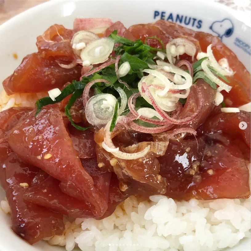 Several dishes around the lunch table — Haruru’s photograph