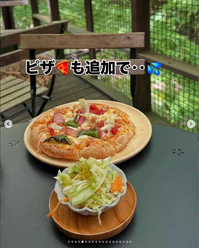 An early start and breakfast among the leaves — Haruru’s photograph