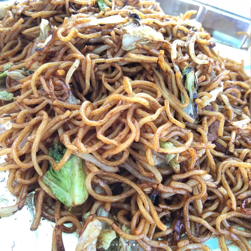 Dessert to enjoy, and yakisoba to finish — Haruru’s photograph