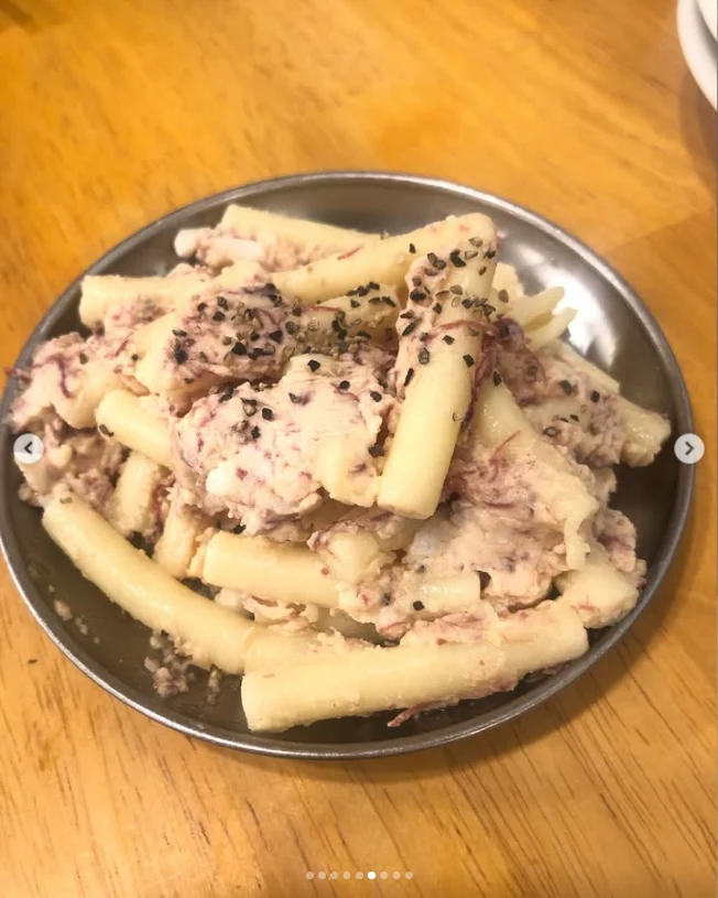 Bean sprouts, fruity sours and a simple pizza — Haruru’s photograph