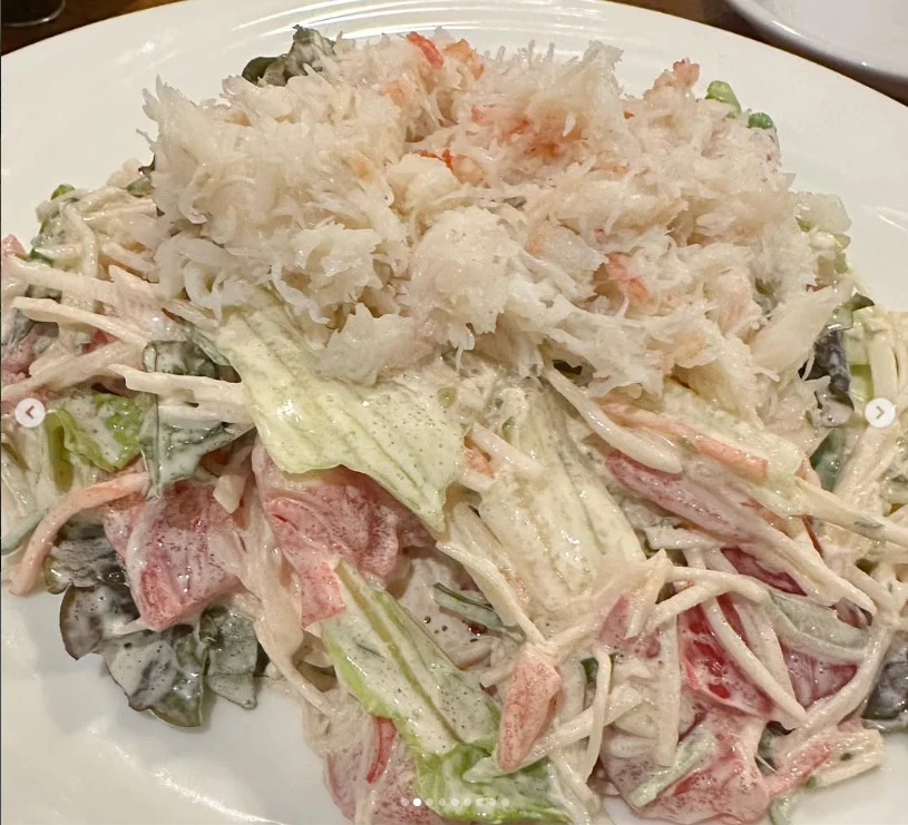 Salad and meat dishes made it a generous meal — Haruru’s photograph