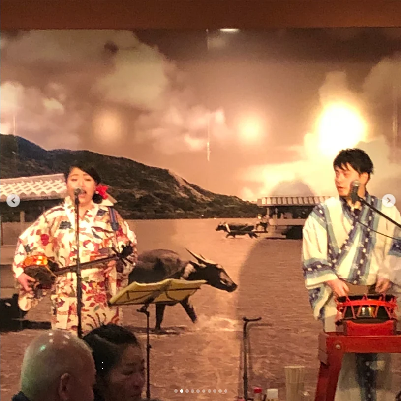 An evening of music, and three days of meals — Haruru’s photograph
