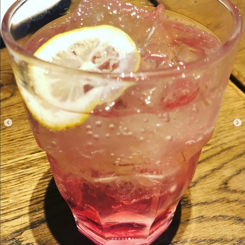 Close views of food and a pink drink — Haruru’s photograph