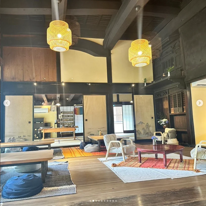 Enjoying the atmosphere of an old-house cafe — Haruru’s photograph
